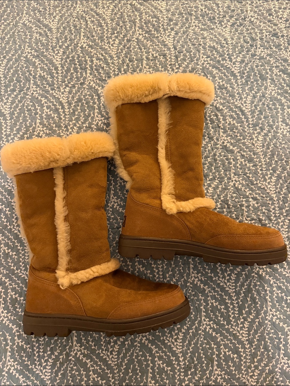 Women’s Tall UGG Shearling Lined Sundance Suede Boots - Chestnut - Picture 3 of 10